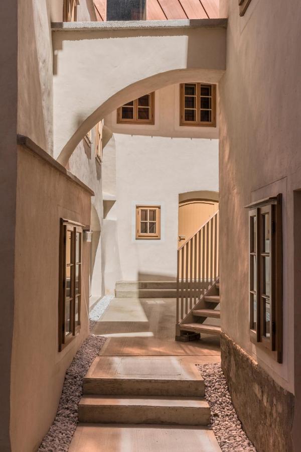 Kai 36 - Hotel Zwischen Fels Und Fluss Грац Екстериор снимка Interior of the house